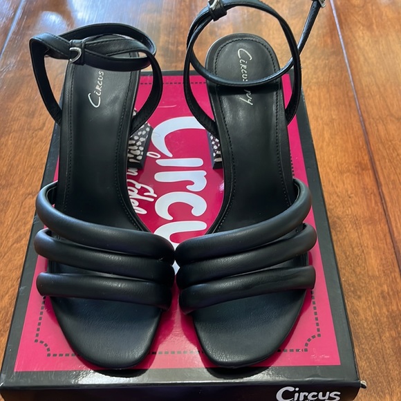 Circus by Sam Edelman sandals - Picture 6 of 7